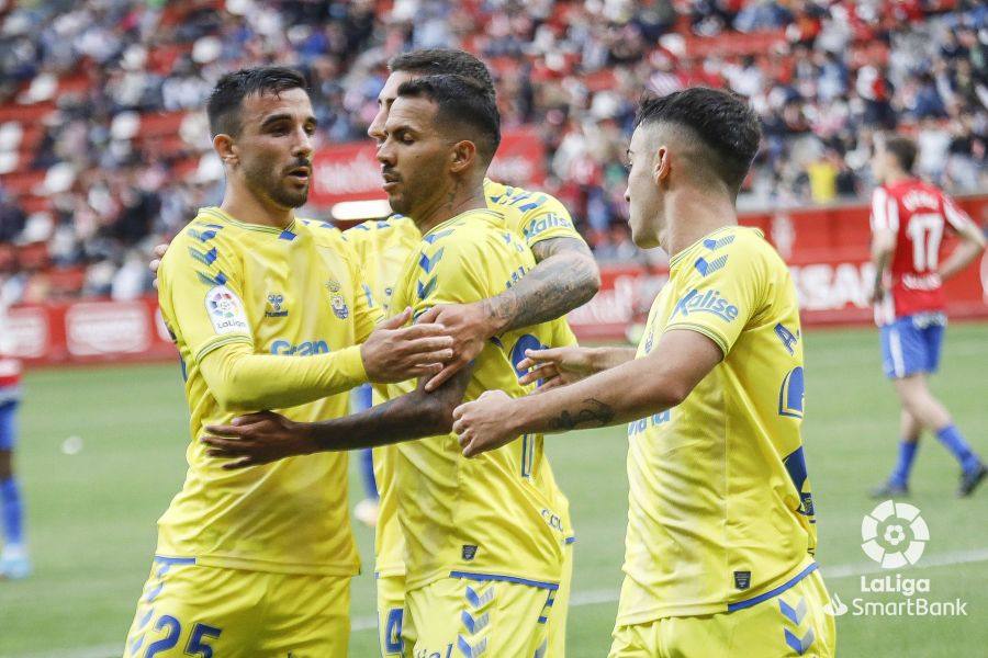 Las mejores imágenes del histórico derbi en el Gran Canaria