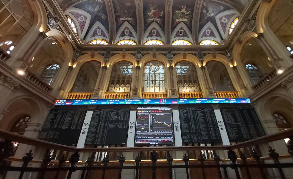 El Ibex recupera los 8.800 puntos al subir un 1,28% este lunes