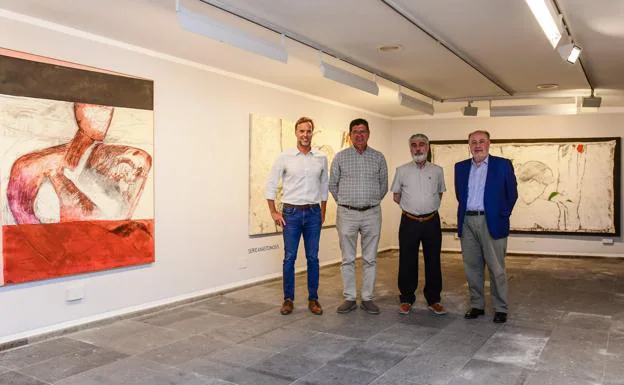 De izquierda a derecha, Ciro Gutiérrez, Manuel Lobo, Javier Cabrera y Francisco Fernández, ayer, en el Cicca, donde hoy se inaugura la muestra. / C7