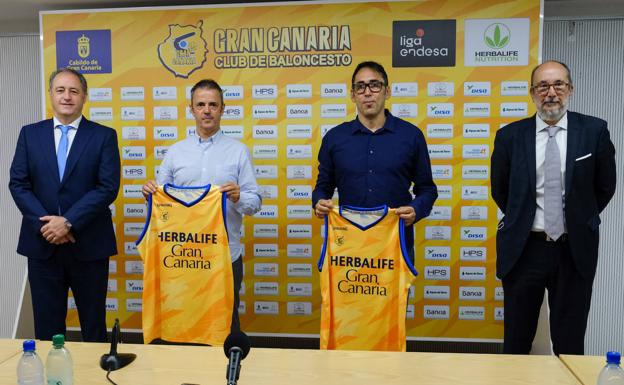 Castellano se resiste a perder a Fisac y Moreno espera para oficializar su salida