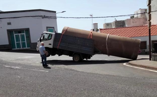 Libertad con cargos para el conductor que casi vuelca un camión en Santa María de Guía