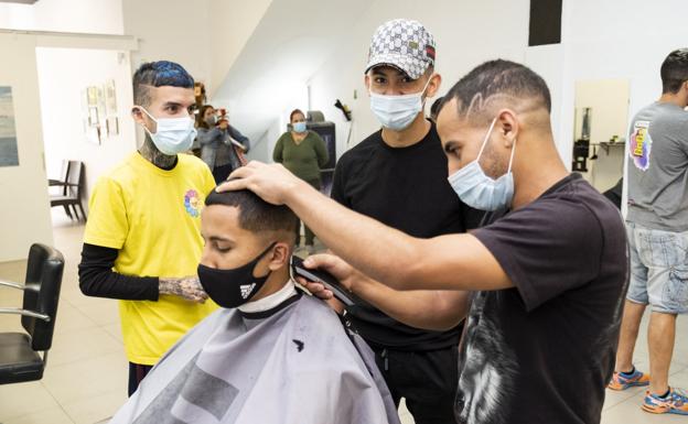 «El objetivo es que aprendan el oficio y el idioma»