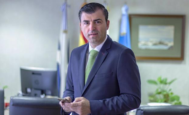 Domínguez pide al PP que incida en el fuero económico y en la política exterior