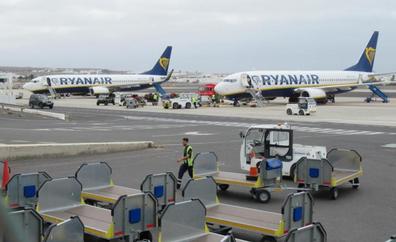 300 vuelos y 50.000 pasajeros internacionales se verán afectados en Canarias por el paro de Ryanair
