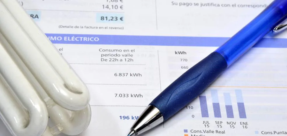 Competition monitors the Iberian exception to the rise in electricity prices