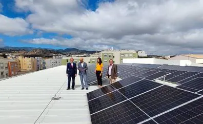 El Centro Deportivo de Tamaraceite instala 181 paneles fotovoltaicos