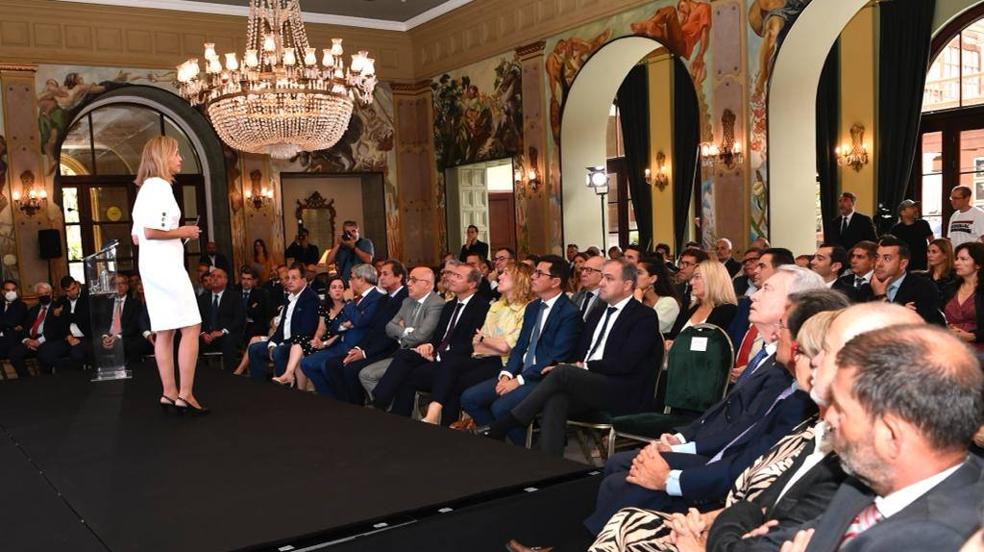 Luis Padrón presenta al nuevo comité ejecutivo de la Cámara en Gran Canaria