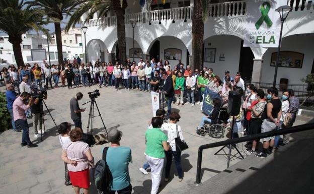 San Bartolomé, con los afectados por ELA