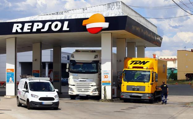 Los transportistas piden que la subvención a los carburantes suba a 40 céntimos