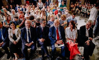 Tezanos reúne al PSOE para un chute de autoestima