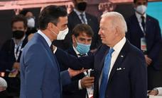 Sánchez coge aire tras lograr el ansiado cara a cara con Biden en Moncloa