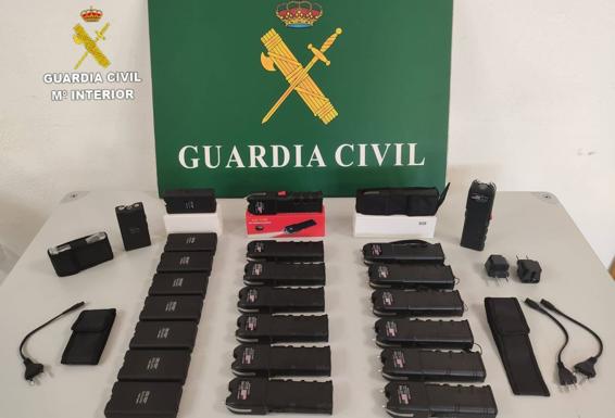 Incautan 25 armas de electrochoque prohibidas