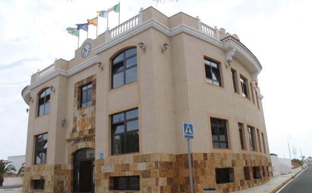 Transporte escolar en Antigua para salir del municipio