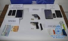 Detenido en Tenerife con dos pistolas y cocaína para su venta al menudeo