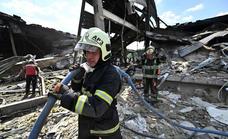 Kiev cree que el fuego devoró a decenas de desaparecidos en el centro comercial