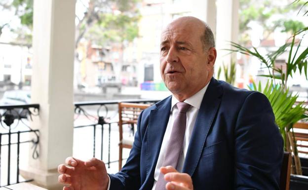 Ortega asume la presidencia de la patronal como un «honor»