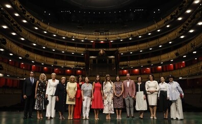 La reina Letizia finaliza la 'otra cumbre' con flamenco y ópera