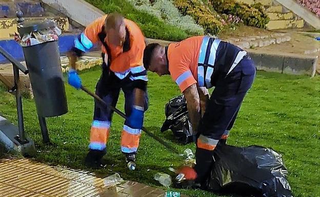 La noche del Desfile de Premiados y los conciertos del carnaval deja 360 kilos de basura