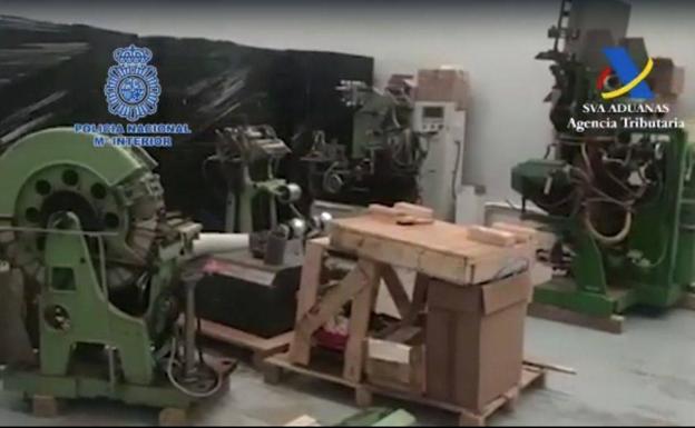 Desmantelada una fábrica ilegal que producía 50 millones cigarrillos al mes