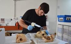 Los huesos y la cerámica de los mahos, materiales de la investigación sobre el origen de la población aborigen