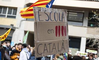 La Justicia cree que el decreto sobre el catalán vulnera 7 artículos de la Constitución