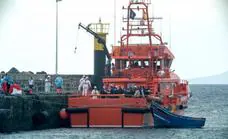 Rescatadas 106 personas en dos embarcaciones al este de Lanzarote