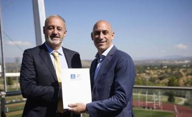 El Cabildo presenta en Madrid la solicitud para que Gran Canaria sea sede del Mundial 2030
