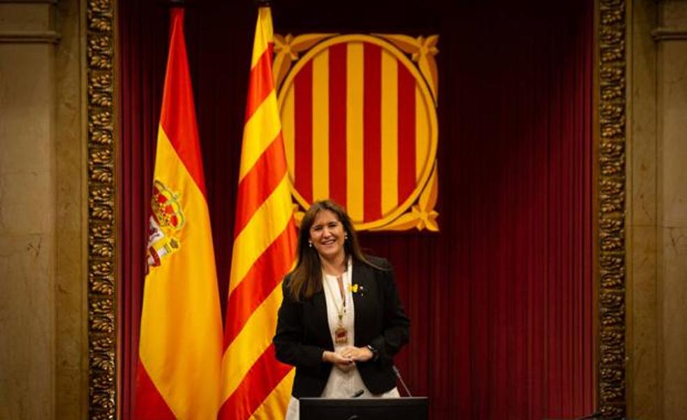 Borràs se atrinchera en el Parlament y desafía a ERC a cesarla