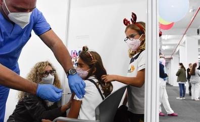 20.000 niños canarios se quedan con una dosis de la vacuna: «Hay padres que adoptan falsas creencias»