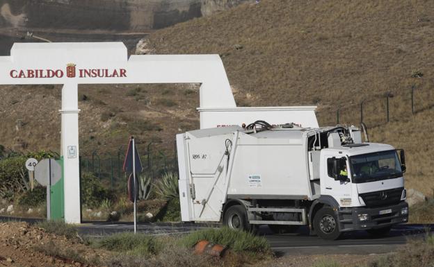 Yaiza sube a 2,8 millones de euros al año el tope para recoger la basura