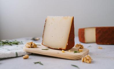 El mejor queso de Canarias: el Maxorata semicurado y untado con pimentón