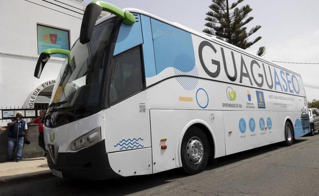 La 'guaguaseo' dará acceso a un baño y atención médica a personas sin hogar