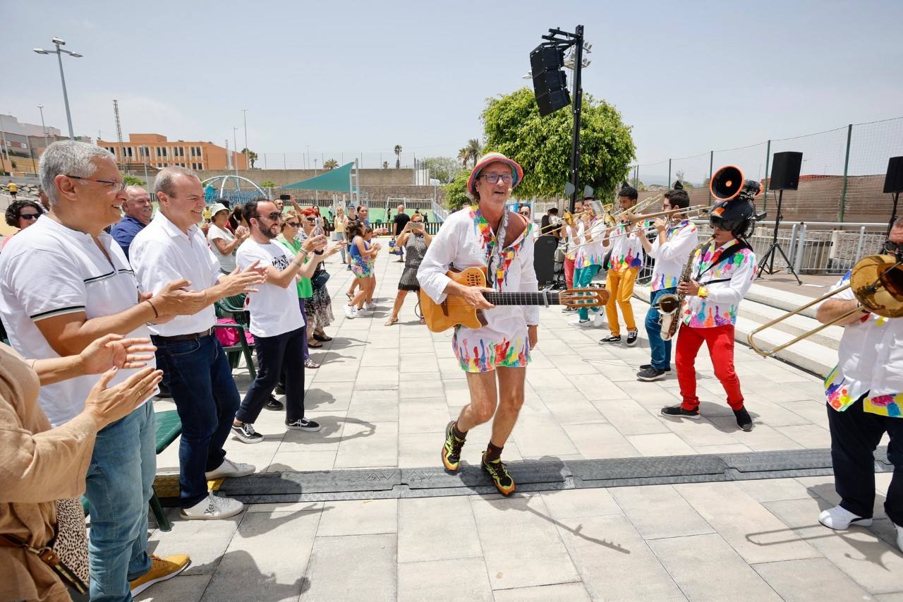 Culmina la celebración del 50 aniversario de Lomo Blanco con un concierto de Arístides Moreno