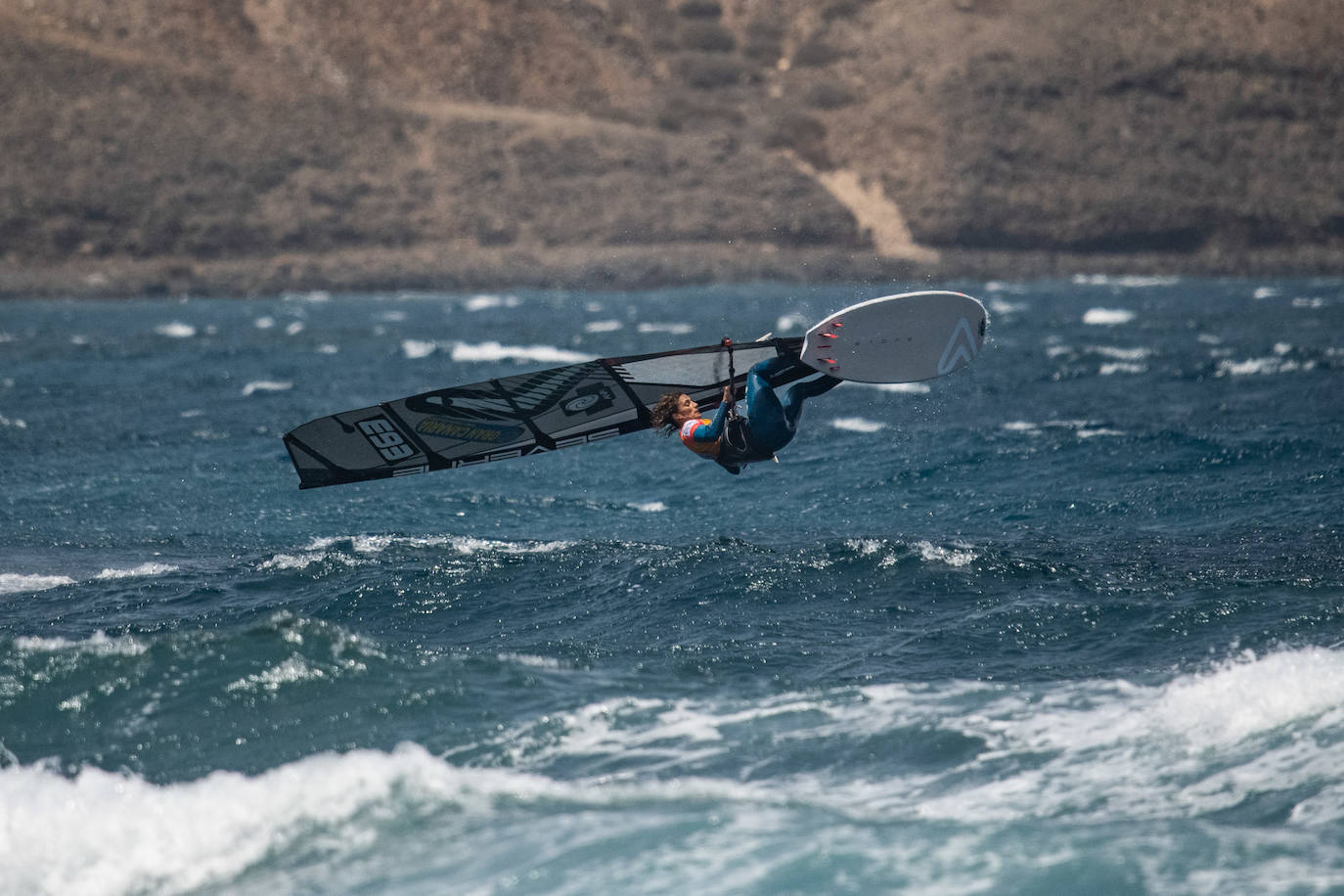 Las canarias mandan en Pozo Izquierdo