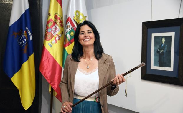 Evelia García toma posesión como alcaldesa de Haría