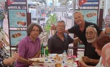 Leonardo Padura comparte un almuerzo típico cubano en Las Canteras
