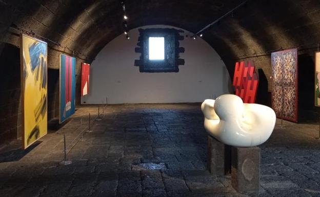 El MIAC-Castillo de San José restaura 17 obras de arte por 7.622 euros