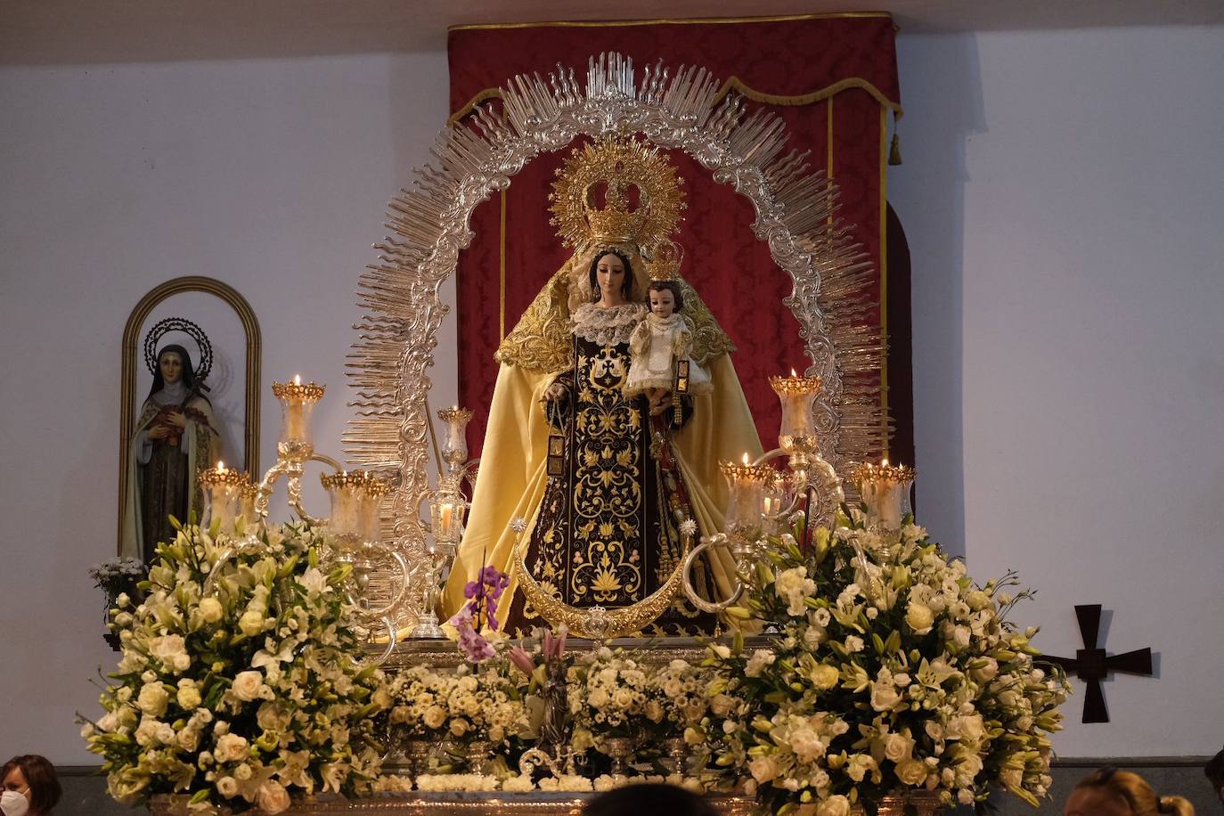 Multitudinaria procesión de la Virgen del Carmen en La Isleta
