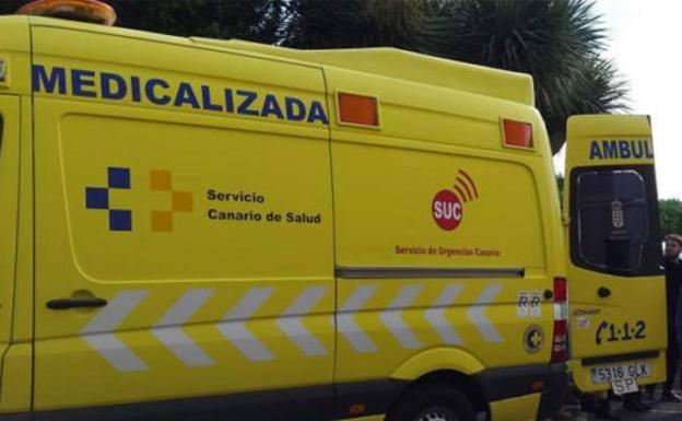Una joven muere en una colisión frontal entre un turismo y una guagua en Tenerife