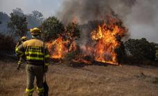 Los incendios en España dejan dos muertos y más de 30.000 hectáreas arrasadas