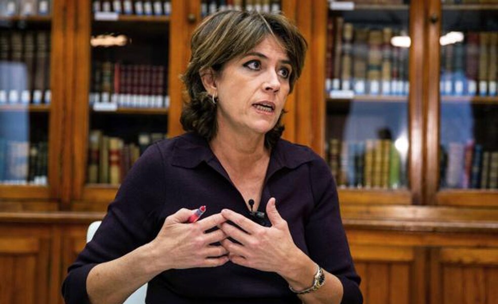 Dolores Delgado renuncia como Fiscal General del Estado./