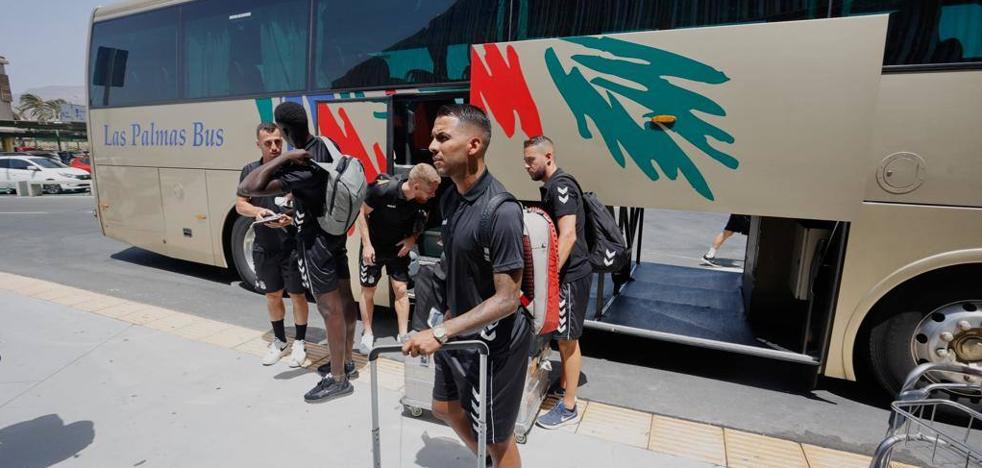 UD flies to Marbella without Vitolo