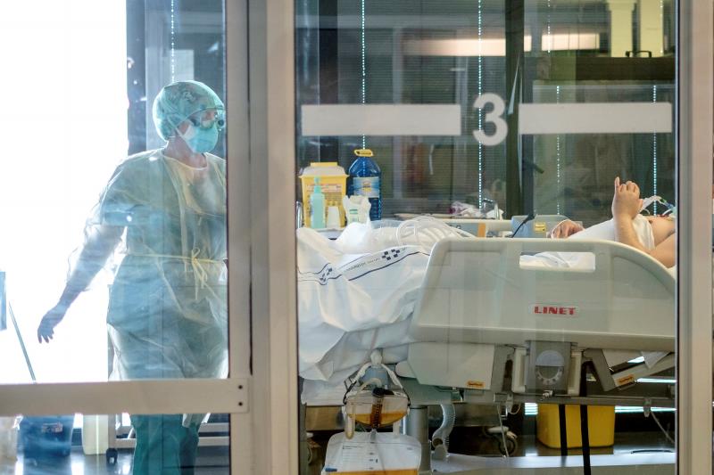 El Materno-Insular sufre la mayor presión asistencial por la covid, con el 36,6% de los pacientes canarios