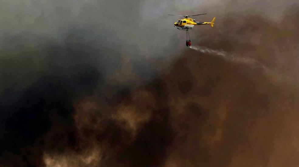Incendio forestal declarado en la zona de Los Campeches en Los Realejos