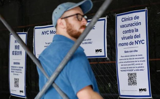 Monkeypox vaccination point in New York.