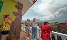 Los vecinos desalojados por el incendio: «Estamos atemorizados»