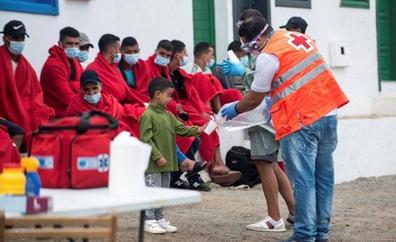 Acuerdan trasladar 400 menores migrantes de Canarias y Ceuta a la península este año