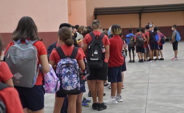 Educación publica los borradores de los currículos de la ESO y Bachillerato: «En esencia no cambiarán»