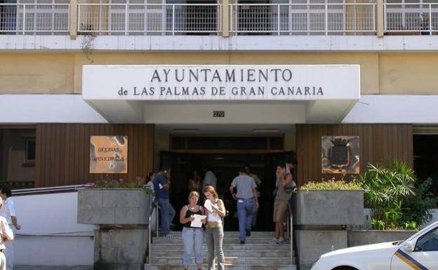 Los ciudadanos podrán elegir cita previa en el Ayuntamiento capitalino dentro del mes siguiente