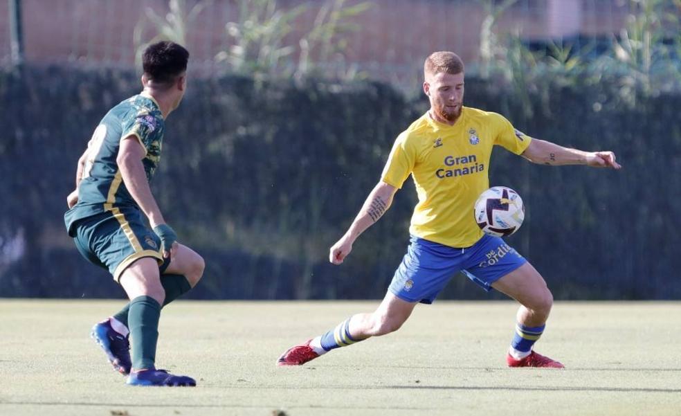 ¿Cree que la UD Las Palmas tiene esta vez un equipo en condiciones de lograr el ascenso?